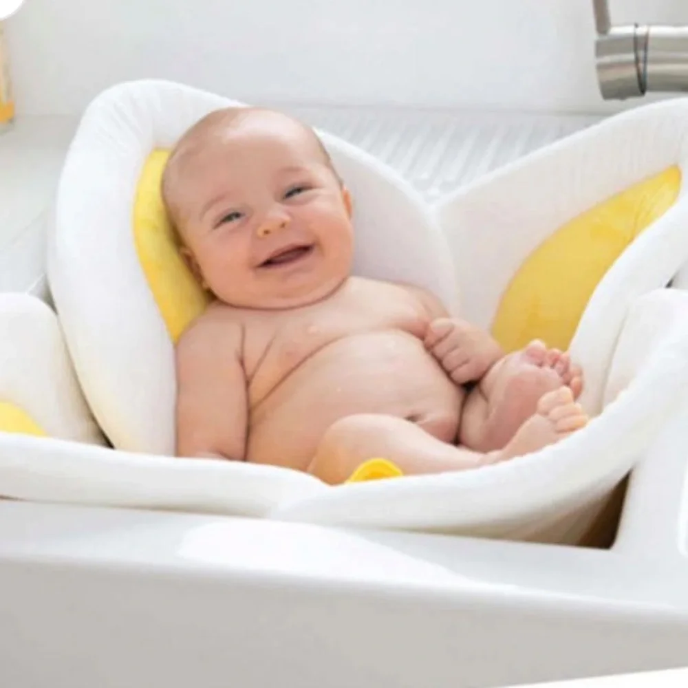 🌻BLOOMING BABY ~ Baby Bath Pad / Baby Bath Seat ~ Yellow Cream Flower Bath Mat